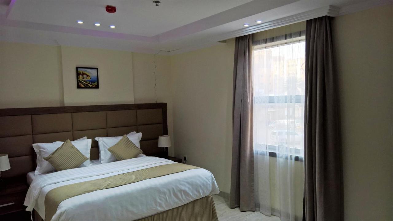 Gold Palace Serviced Apartments Jidda Exteriör bild